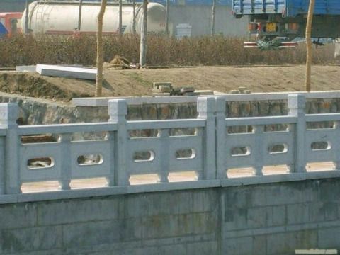 點(diǎn)擊查看詳細(xì)信息<br>標(biāo)題：欄板石 閱讀次數(shù)：2450