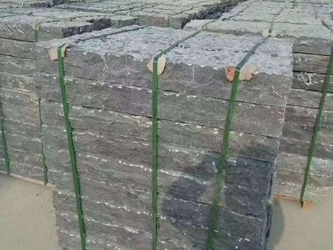 點(diǎn)擊查看詳細(xì)信息<br>標(biāo)題：臺(tái)階石 閱讀次數(shù)：3112