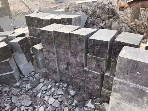 點(diǎn)擊查看詳細(xì)信息<br>標(biāo)題：馬蹄石 閱讀次數(shù)：2671